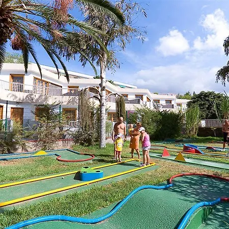 Hotel Plataneras *